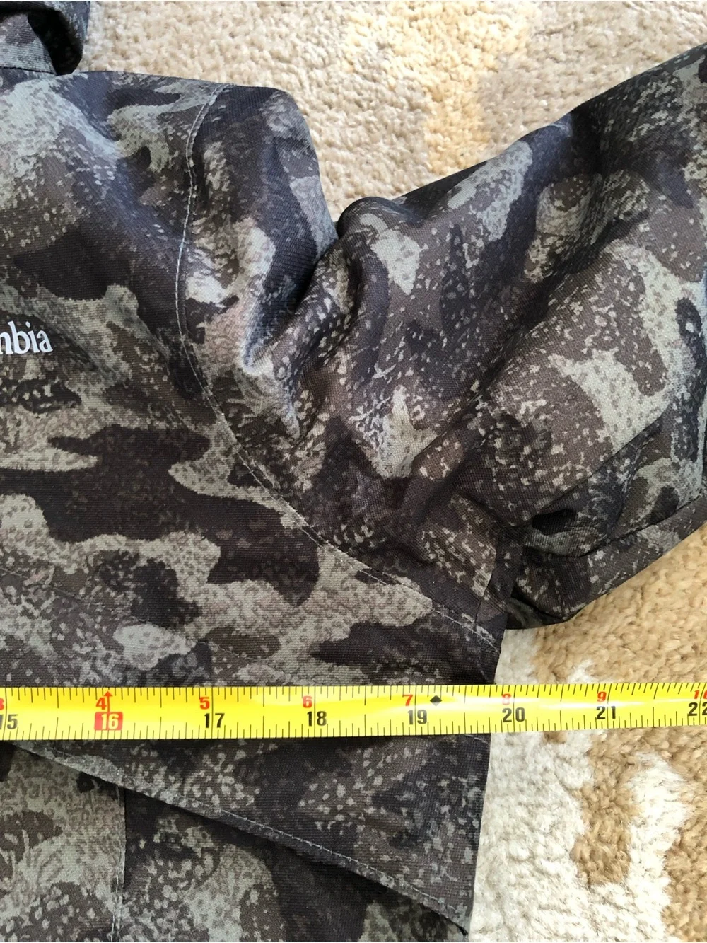 Columbia Bugaboo II Winter Fleece Interchange Jacket Camo Boys Sz Medium EUC!